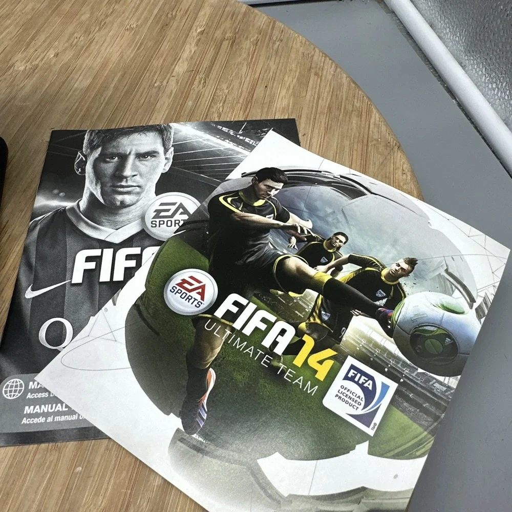 PS4 FIFA 14 2014 Complete CIB Tested Messi Cover